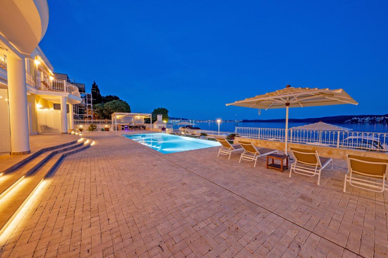 Villa Bella Vista Am Meer 特罗吉尔 外观 照片